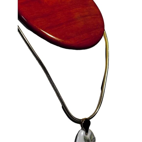 Vintage Hand Painted Oval Porcelain Floral Scene Pendant Necklace - Picture 5 of 8